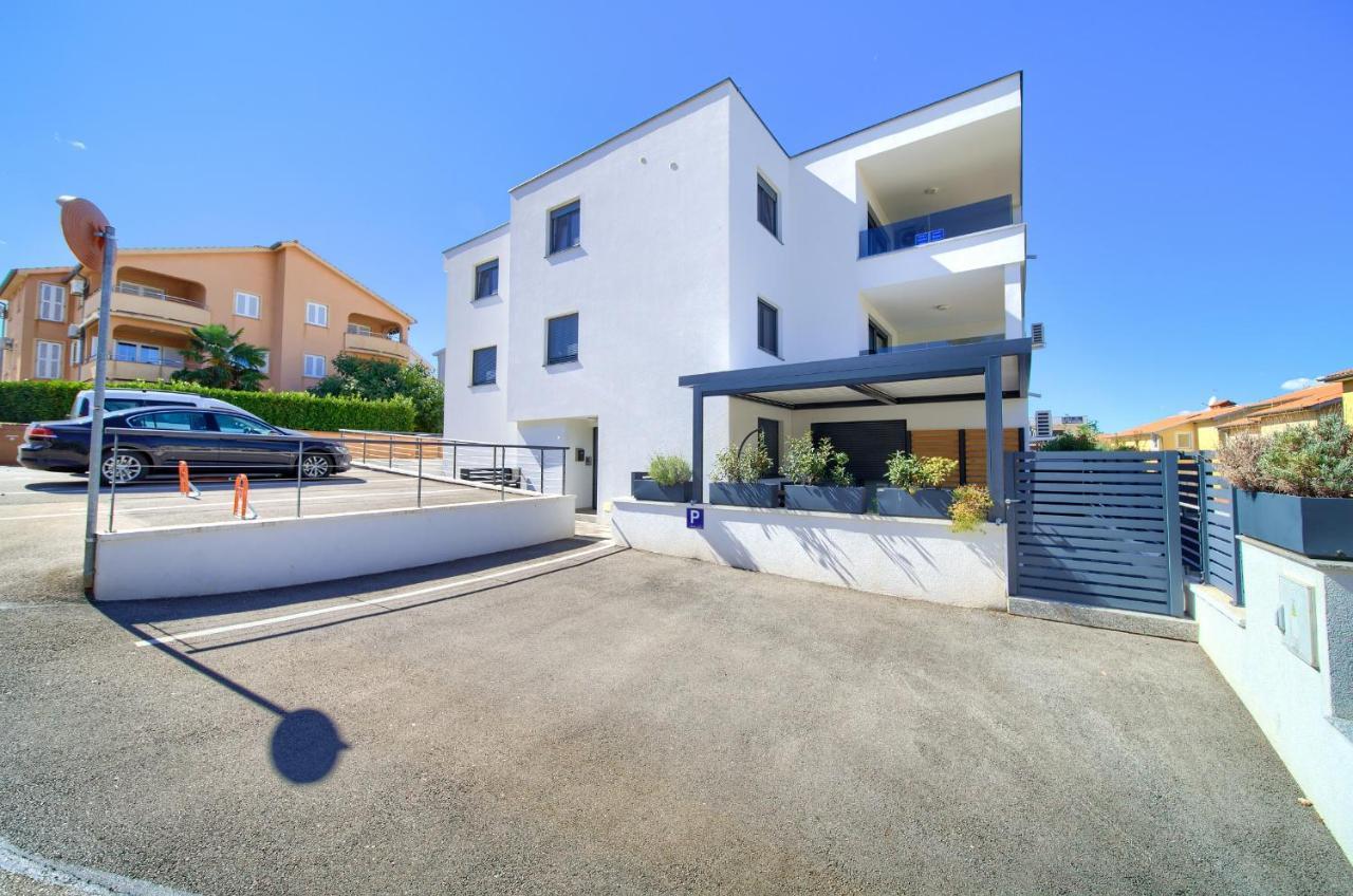 מאלינסקה Apartments Nadica Deluxe מראה חיצוני תמונה