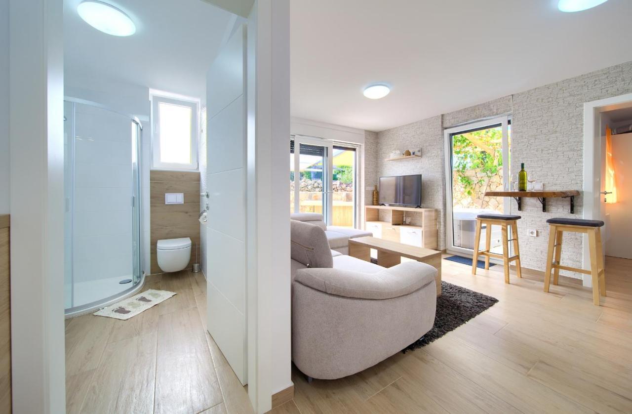מאלינסקה Apartments Nadica Deluxe מראה חיצוני תמונה