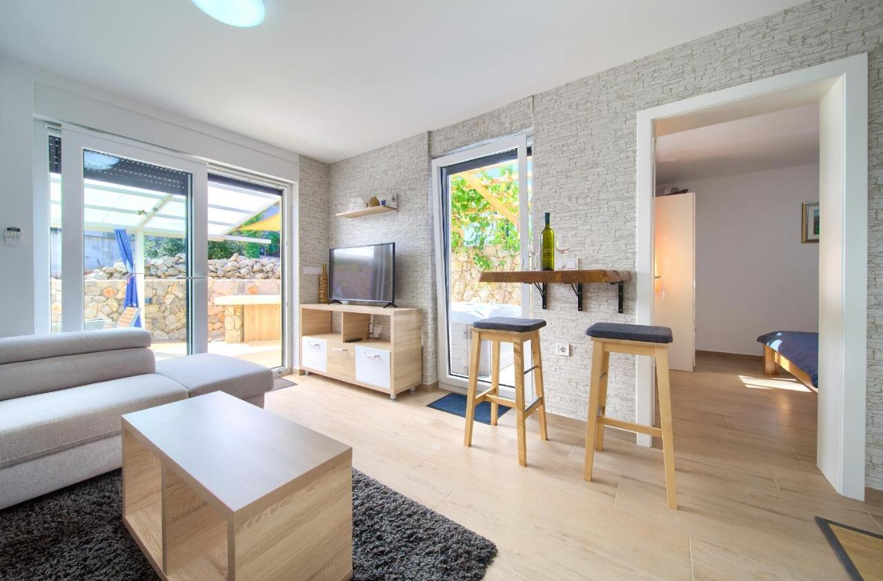 מאלינסקה Apartments Nadica Deluxe מראה חיצוני תמונה