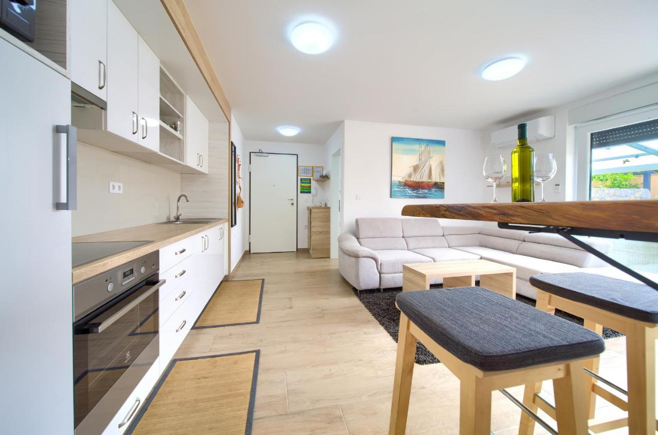 מאלינסקה Apartments Nadica Deluxe מראה חיצוני תמונה