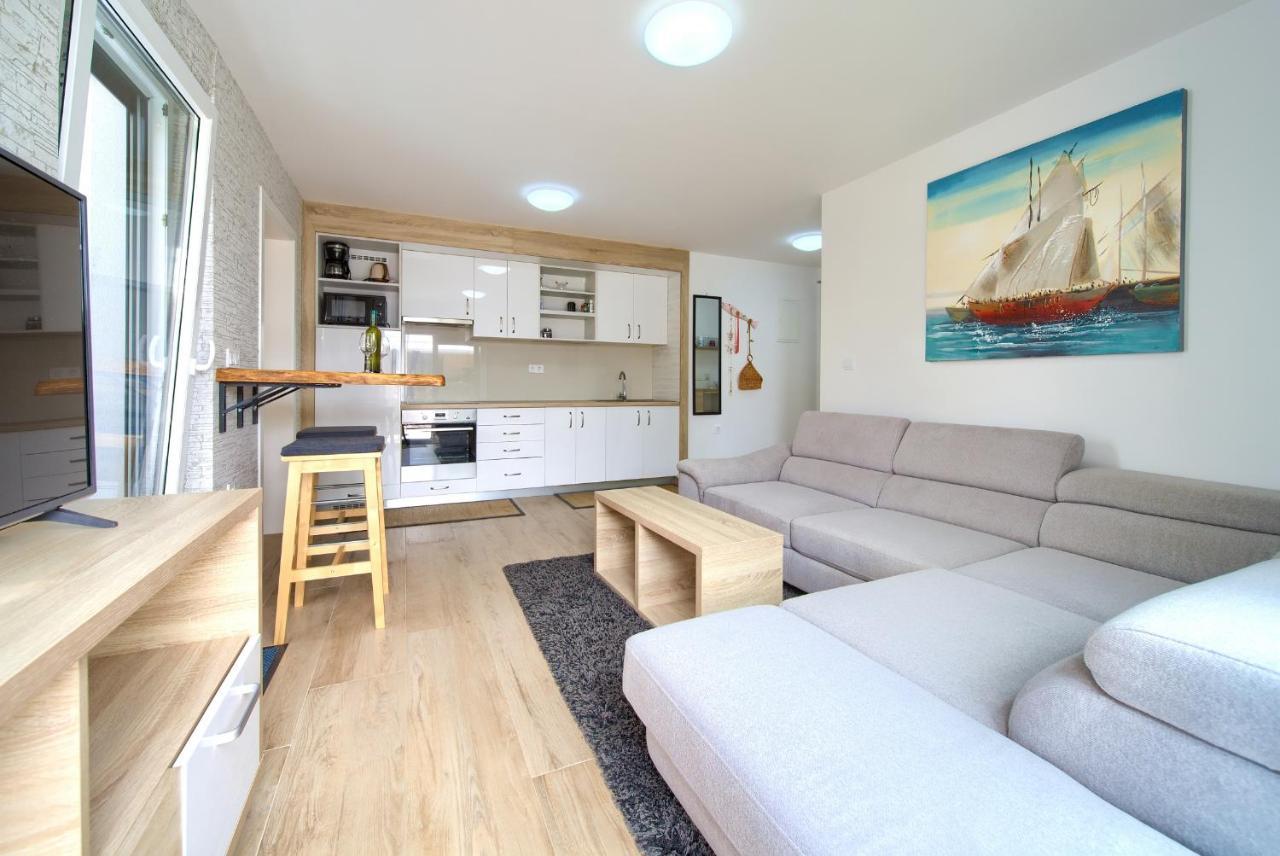 מאלינסקה Apartments Nadica Deluxe מראה חיצוני תמונה